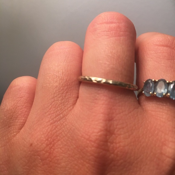 14k Stamped hammered gold ring - Picture 8 of 8